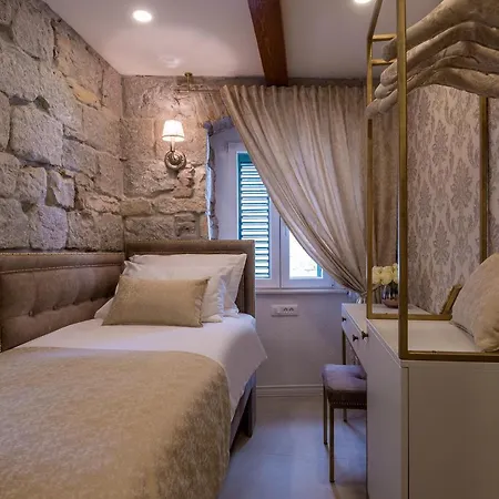 Heritage Jupiter Rooms **** Alojamento de Acomodação e Pequeno-almoço