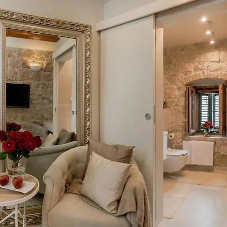 Heritage Jupiter Rooms **** Alojamento de Acomodação e Pequeno-almoço